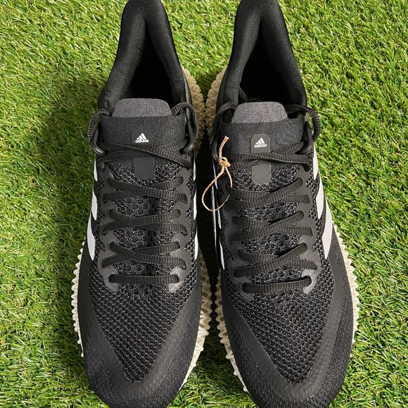 Athletic_Shoes